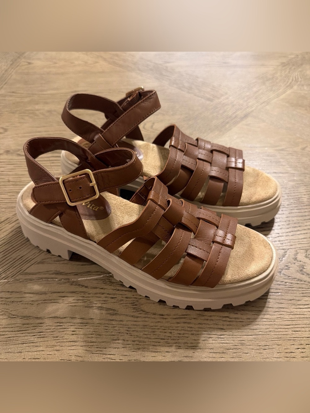Bella Vita Womens Loni Lug Sole Open Toe Fisherman Sandals Black Size 6.5 - Picture 1 of 4